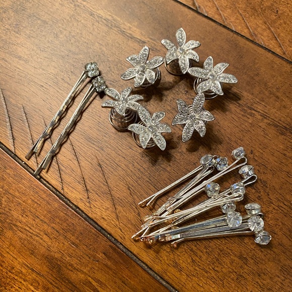 Accessories Bundle Of Diamond Hair Pins Poshmark
